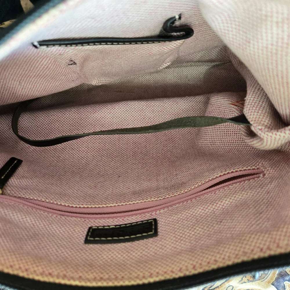 Dooney & Bourke Black Pebbled Leather Hobo Shoulder Bag - EUC #131 - Picture 6 of 9